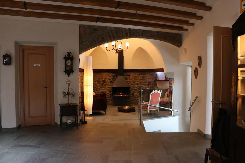 Hostal Palouet De Segarra Zewnętrze zdjęcie