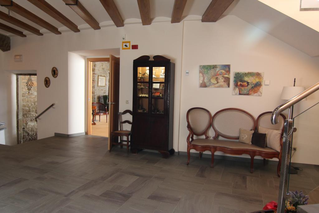 Hostal Palouet De Segarra Zewnętrze zdjęcie